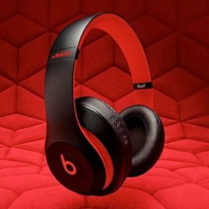 Maxell 190319 HP-100 Lightweight Stereo Headphones, Black